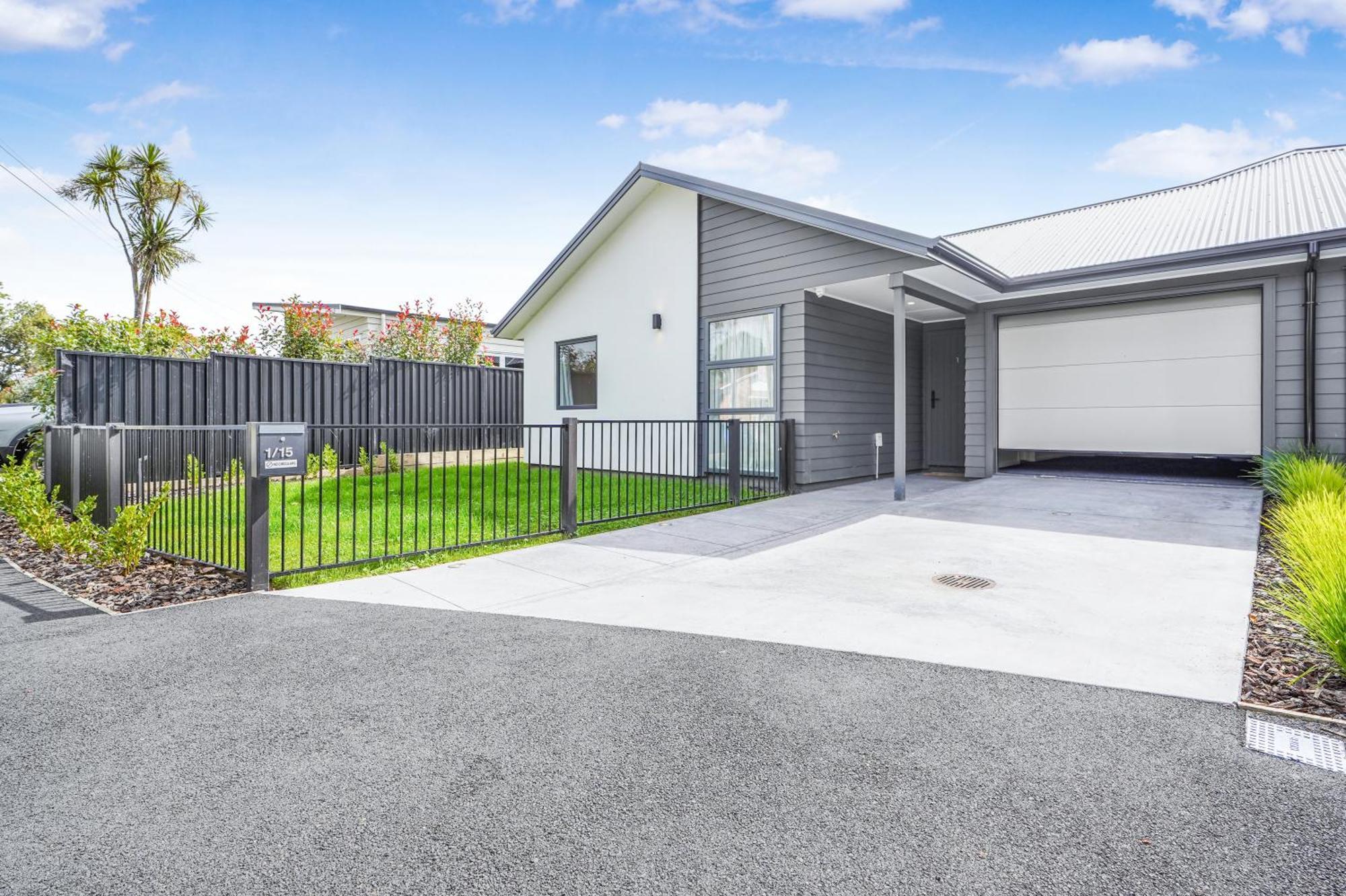 Modern Retreat With King Bed - By Kosh Bnb Hamilton Exterior foto